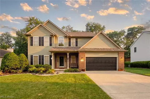 1147 Dover Dr, Medina, OH 44256