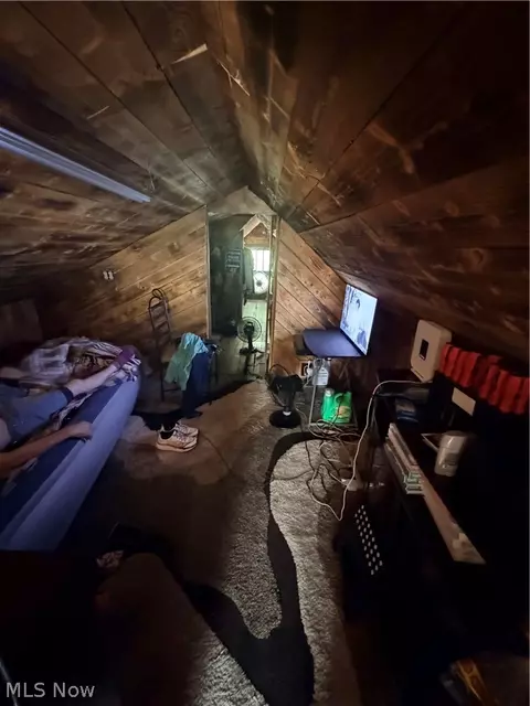 Bedroom - 800 Walsh Ave, Akron, OH 44310 photo 1 of 1