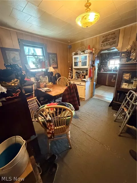 Dining - 800 Walsh Ave, Akron, OH 44310 photo 1 of 1