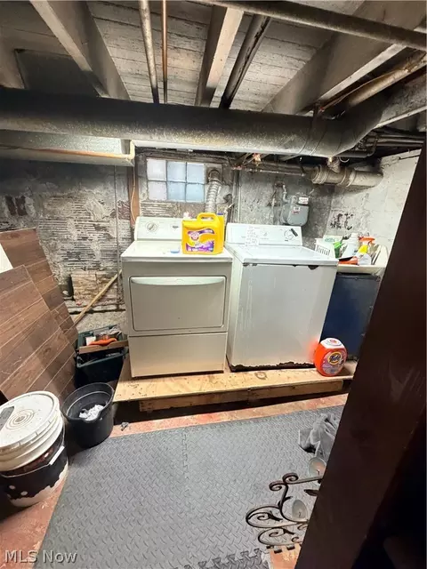 800 Walsh Ave, Akron, OH 44310 photo 19