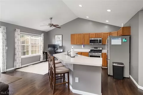 Kitchen - 2293 Stonepath St, Lorain, OH 44052 photo 1 of 4