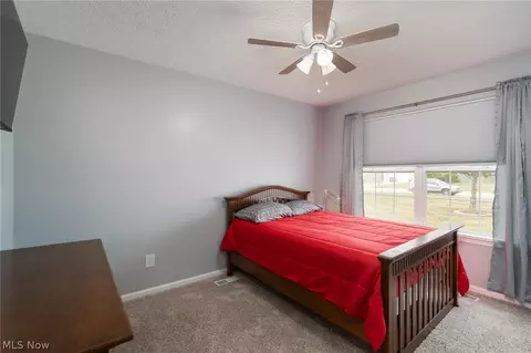 Bedroom - 2293 Stonepath St, Lorain, OH 44052 photo 2 of 7
