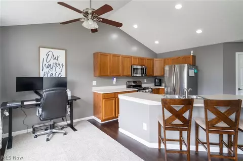 Kitchen - 2293 Stonepath St, Lorain, OH 44052 photo 3 of 4