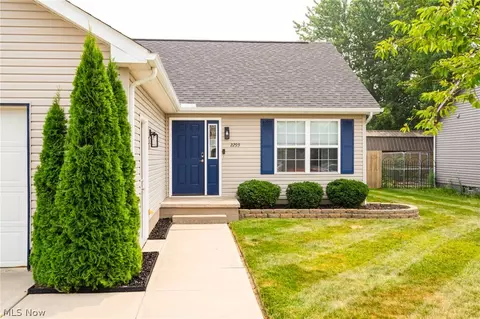 Exterior - 2293 Stonepath St, Lorain, OH 44052 photo 4 of 8