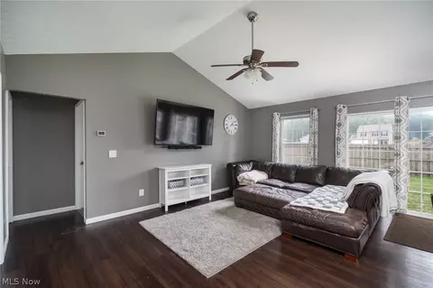 Living - 2293 Stonepath St, Lorain, OH 44052 photo 1 of 2