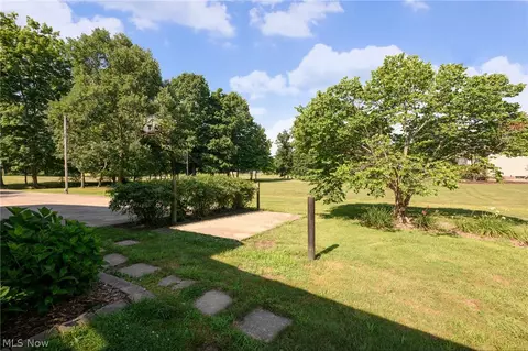 Exterior - 2652 Blake Rd, Wadsworth, OH 44281 photo 7 of 10