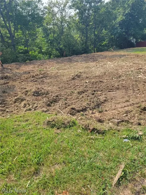 West Avenue, Elyria, OH 44035 photo 3