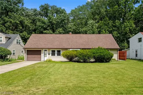 644 Irving Park Blvd, Sheffield Lake, OH 44054