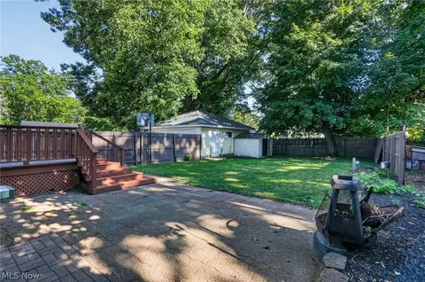 Exterior - 3912 Lake Rd W, Saybrook, OH 44004 photo 7 of 12