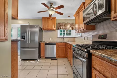 Kitchen - 3912 Lake Rd W, Saybrook, OH 44004 photo 1 of 2