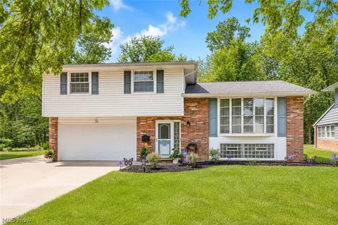 26 Brune Dr, Bedford, OH 44146