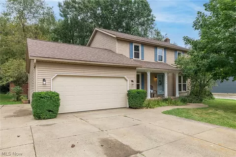 13340 Cinnamon Lane Ave NW, Mogadore, OH 44260