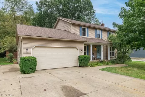 13340 Cinnamon Lane Ave Nw Ave NW, Mogadore, OH 44260