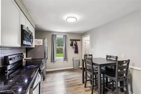 Kitchen - 4603 Southern Blvd, Boardman, OH 44512 photo 1 of 4