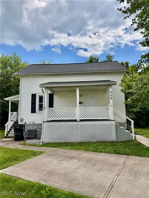552 Gray St, Zanesville, OH 43701