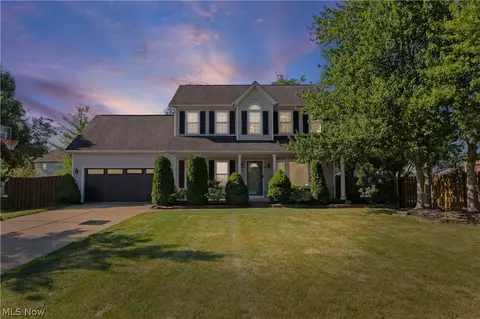 5086 Silver Maple Ln, Medina, OH 44256