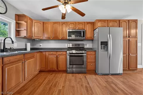 Kitchen - 3320 Ridgewood Ave, Ashtabula, OH 44004 photo 1 of 3