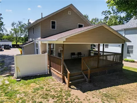 Exterior - 3320 Ridgewood Ave, Ashtabula, OH 44004 photo 1 of 10