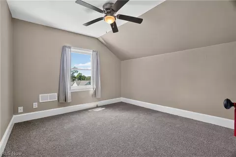 Bedroom - 3320 Ridgewood Ave, Ashtabula, OH 44004 photo 6 of 6