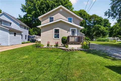 Exterior - 3320 Ridgewood Ave, Ashtabula, OH 44004 photo 10 of 10