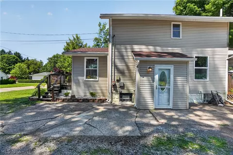 Exterior - 3320 Ridgewood Ave, Ashtabula, OH 44004 photo 8 of 10