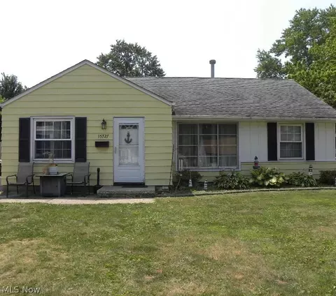15727 Mina Ave, Cleveland, OH 44135