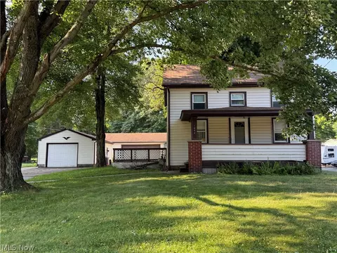1644 W Mahoning Trumbull Co Line Rd, Mineral Ridge, OH 44440