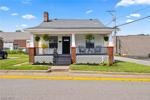 110 Mildren Ave, Weirton, WV 26062