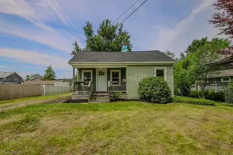 6334 W 130th St, Brook Park, OH 44142