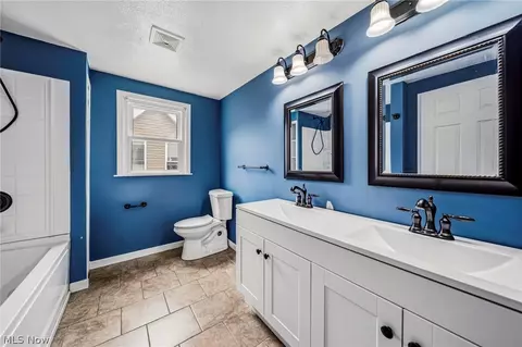 Bath - 1415 W 9th St, Ashtabula, OH 44004 photo 1 of 1