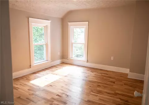 Bedroom - 5947 Washington Blvd, Ashtabula, OH 44004 photo 3 of 3