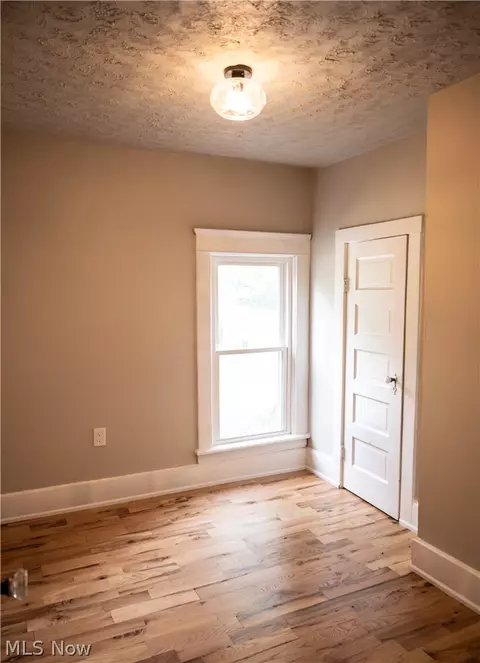 Bedroom - 5947 Washington Blvd, Ashtabula, OH 44004 photo 2 of 3