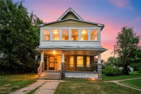9301 Pierpont Ave, Cleveland, OH 44108