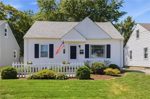 240 Moore Rd, Avon Lake, OH 44012