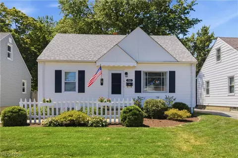 240 Moore Rd, Avon Lake, OH 44012