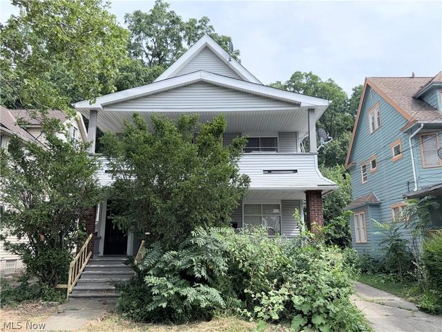 16902 Endora Rd, Cleveland, OH 44112