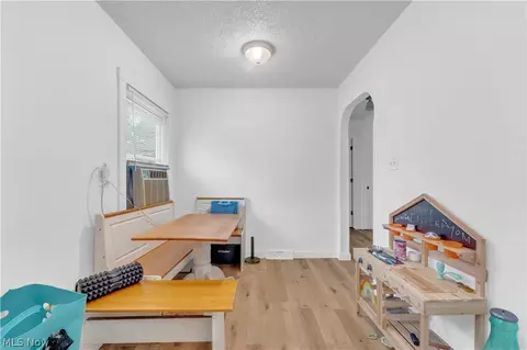 Entry Way - 1950 E 30th St, Lorain, OH 44055 photo 1 of 3