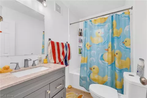 Bath - 1950 E 30th St, Lorain, OH 44055 photo 1 of 1