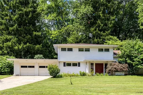 5801 Glad Blvd, Kent, OH 44240