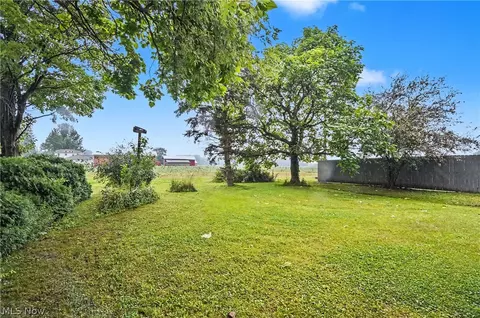 18091 Derr Ave, Beloit, OH 44609 photo 33