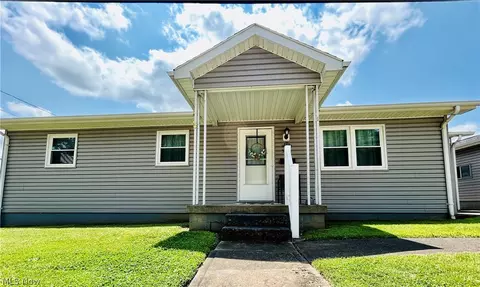 300 W 38th St, Shadyside, OH 43947