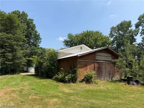 6300 Summers Rd, Hartsgrove, OH 44099 photo 8