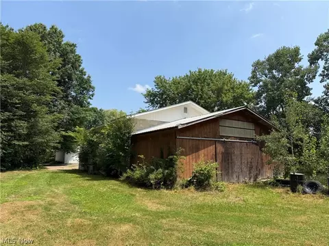 6300 Summers Rd, Hartsgrove, OH 44099 photo 8