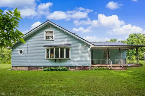 4647 Cooper Rd, Lowellville, OH 44436