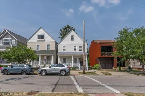1364 W 58th St, Cleveland, OH 44102