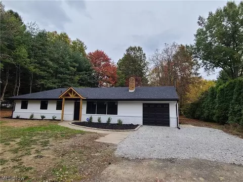 3116 Ridgehill Ave, Alliance, OH 44601