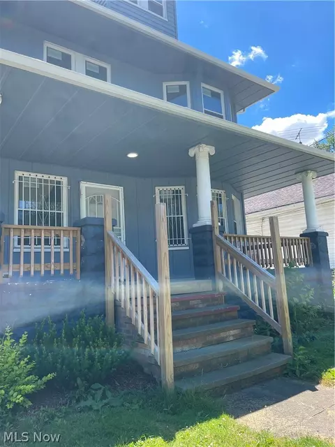 6204 Fullerton Ave, Cleveland, OH 44105