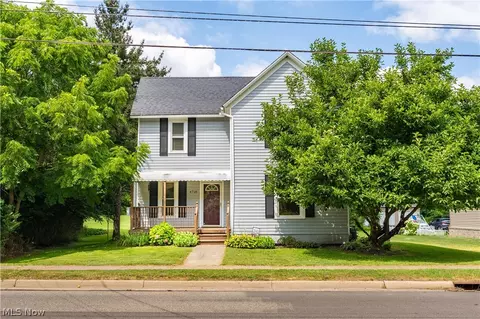 4718 Massillon Rd, North Canton, OH 44720