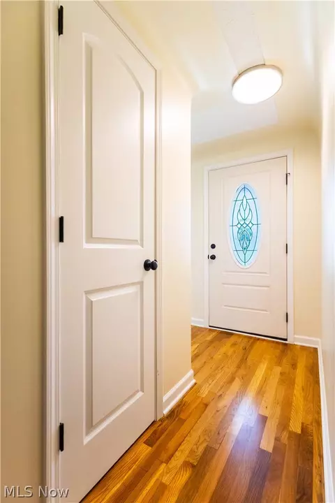211 Fairview Ave, Baltimore, OH 43105 photo 5