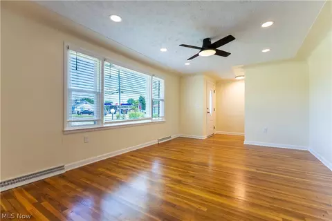 211 Fairview Ave, Baltimore, OH 43105 photo 9